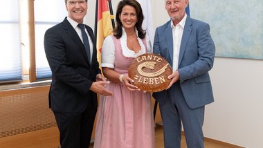 Günter Wagner trifft Staatsministerin Michaela Kaniber WagnerKaniberKopp