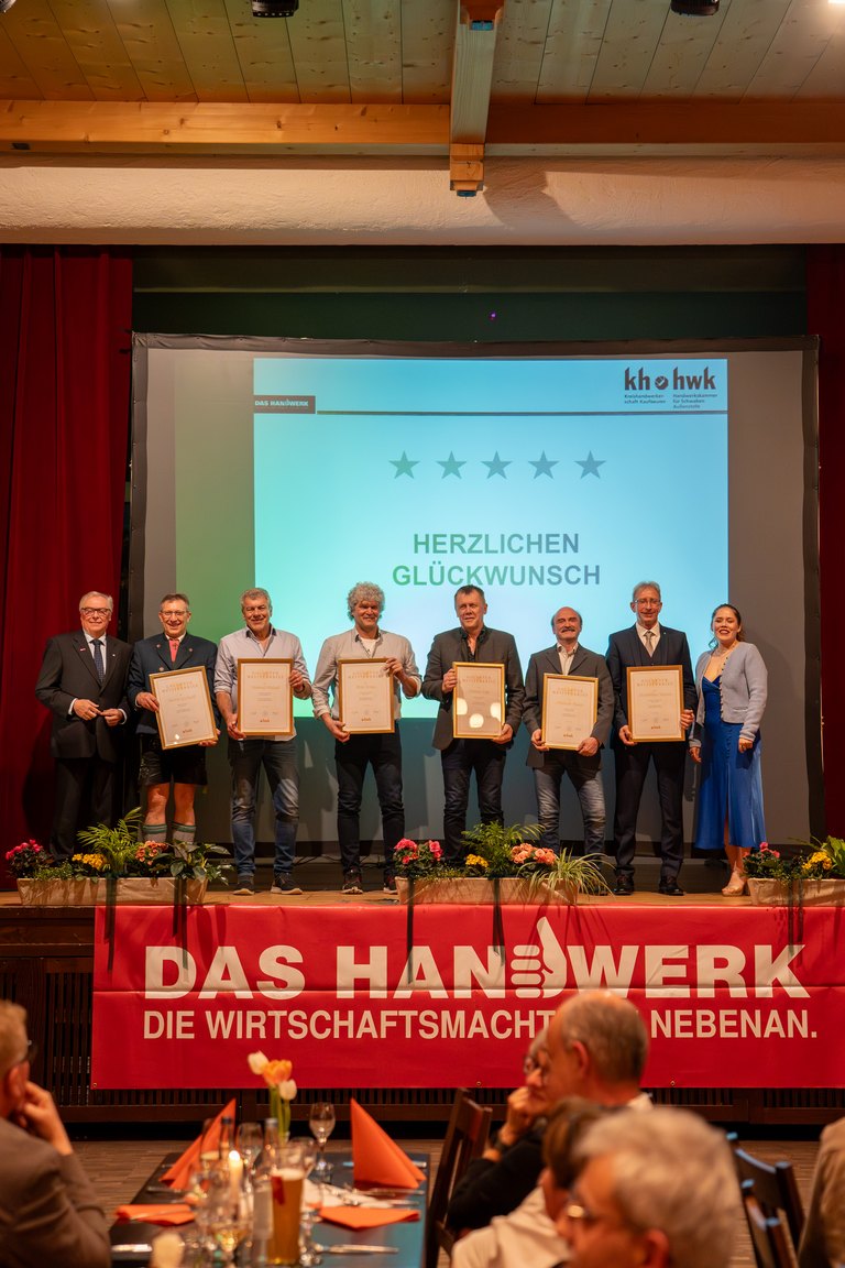 Goldener Meisterbrief Laureaten Hochformat Godener Meisterbrief Laureaten Hochformat